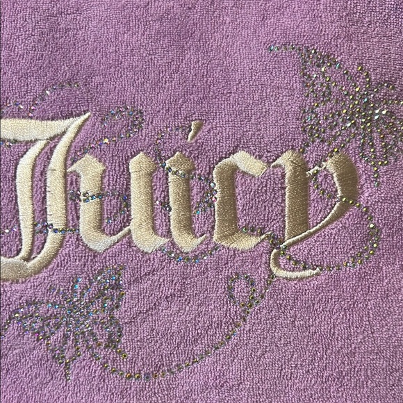 Juicy Couture Lavender Crossbody Bag. NWT. Wingin It Camera bag. - Picture 11 of 12